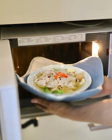 Sheff hugger wraps around a bowl, offering secure grip