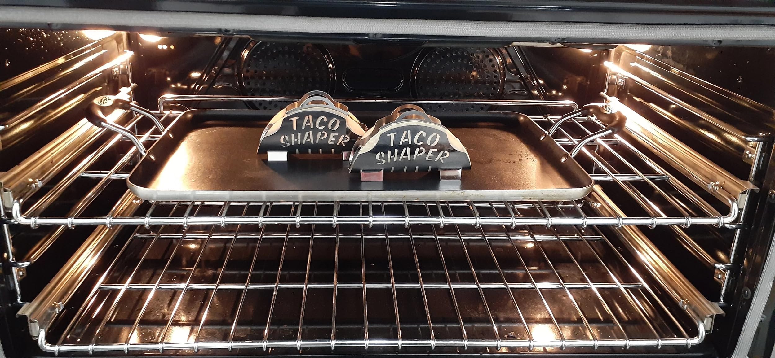 Shellminator shapers in an oven scene enabling baking for healthier shells