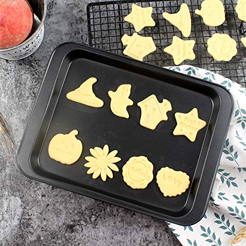Shinsin dishwasher-safe baking sheets simplify cleanup after baking sessions.