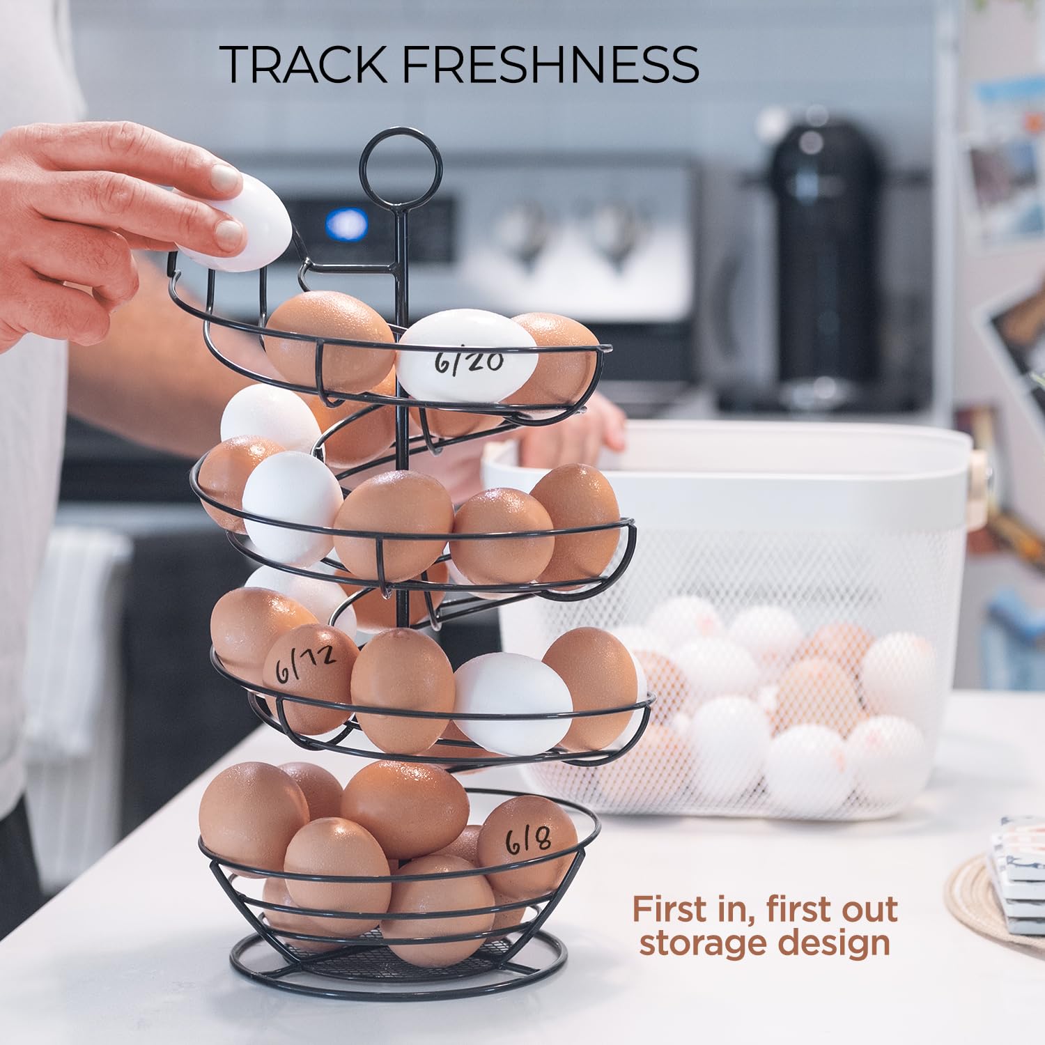 Shop Square Carrying ring on top enables easy relocation around the kitchen.