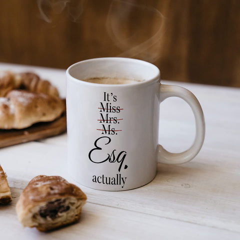Shqiueos lawyer mug on workspace, daily use for quick refills.