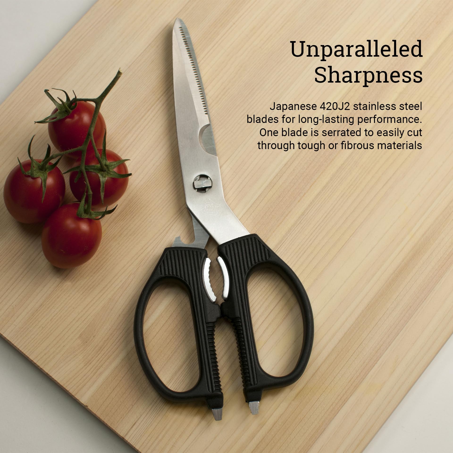 Shun shears with detachable blades for easy cleaning after use