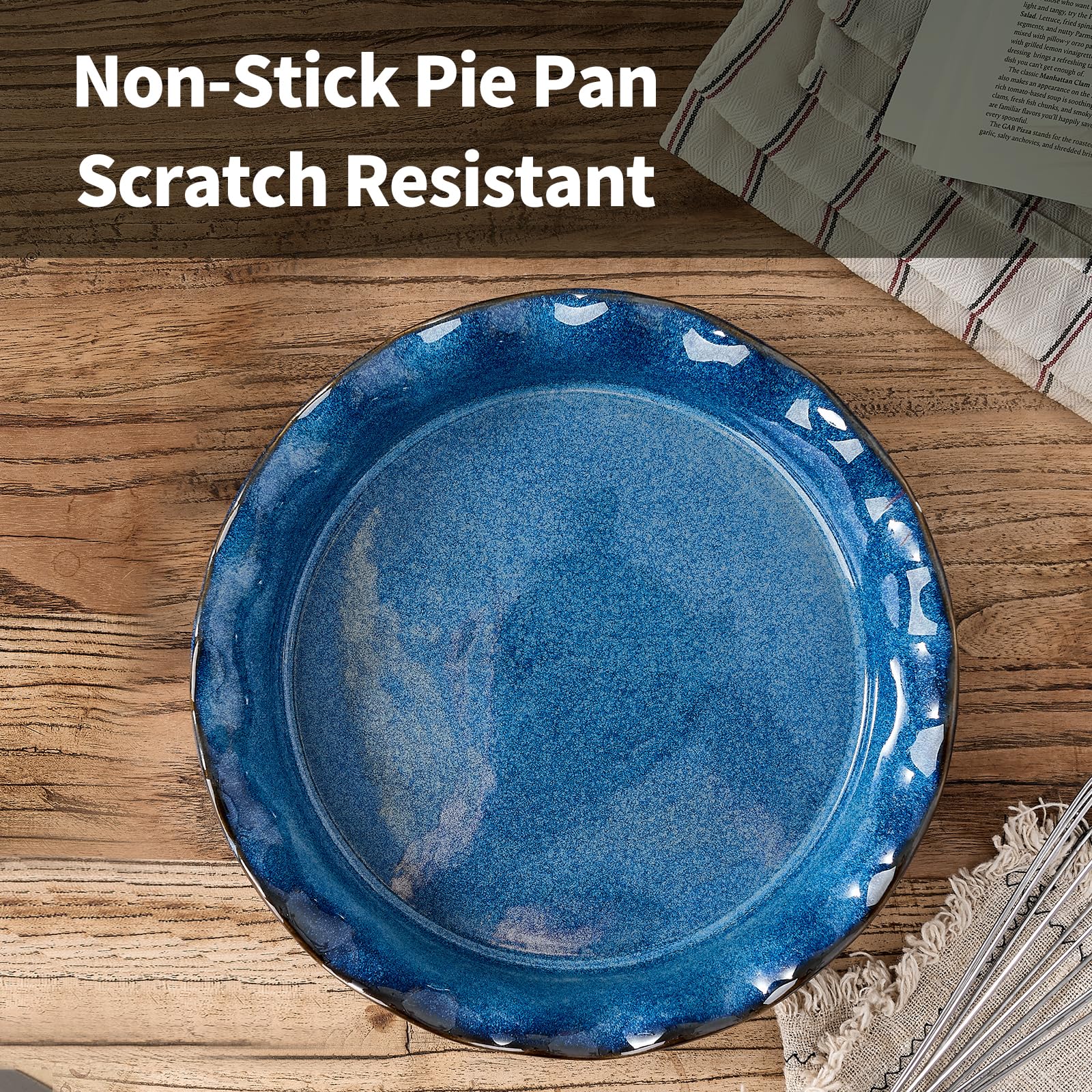 SIDUCAL holiday pie pan designed for oven-ready baking.