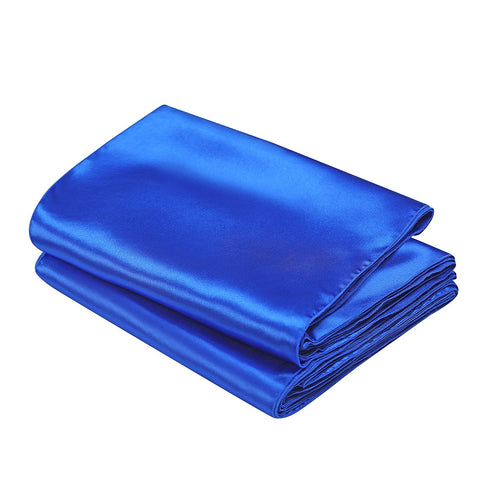 SiinvdaBZX glossy satin finish reflects light, elevating party table aesthetics