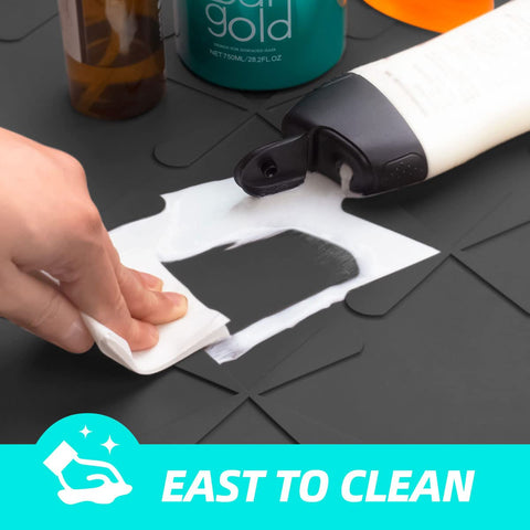Multi-use SIKADEER mat doubles as fridge liner or drawer mat.