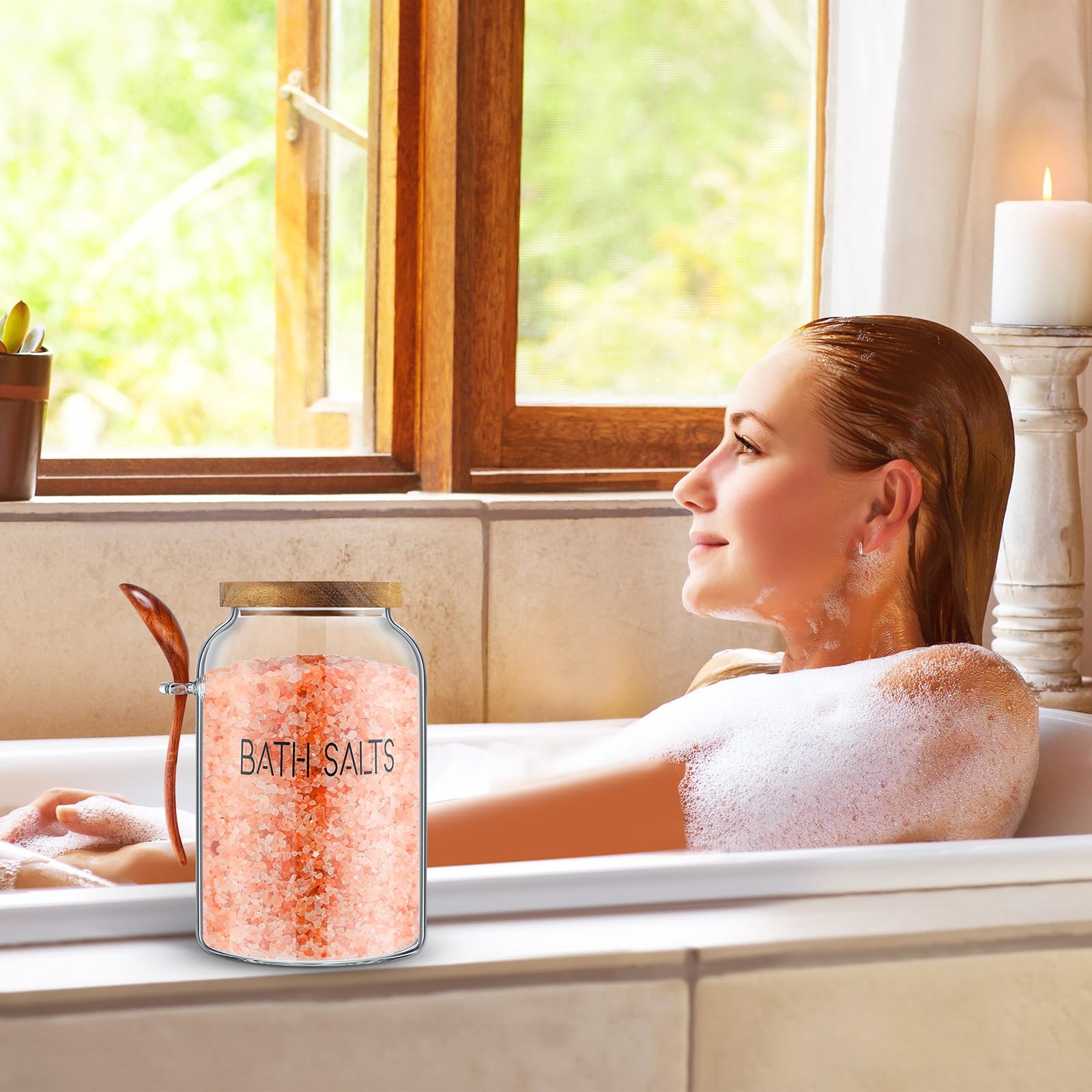 SiliFine wooden lid adds rustic charm while keeping contents secure.