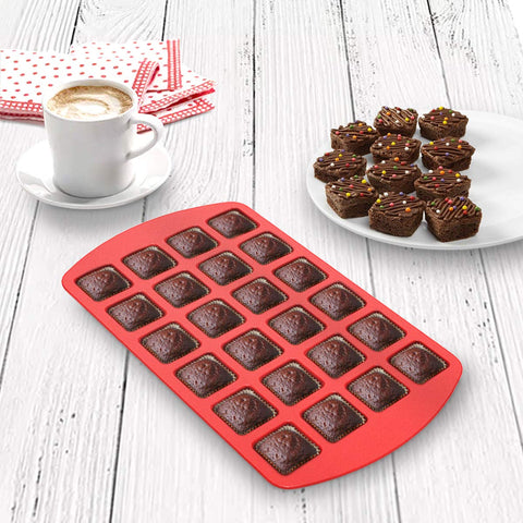 Silivo mini silicone molds with non-stick surface for effortless release and cleanup.