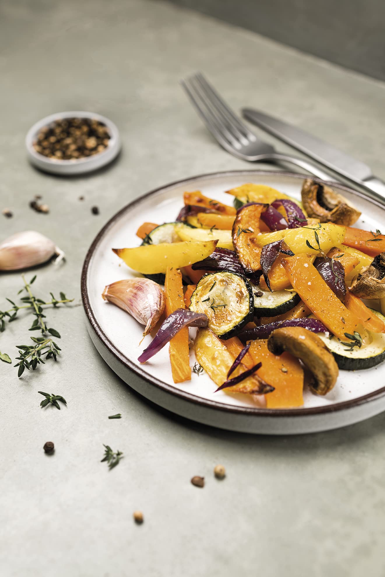 Silpat replaces parchment paper and greasing for sweet and savory recipes.