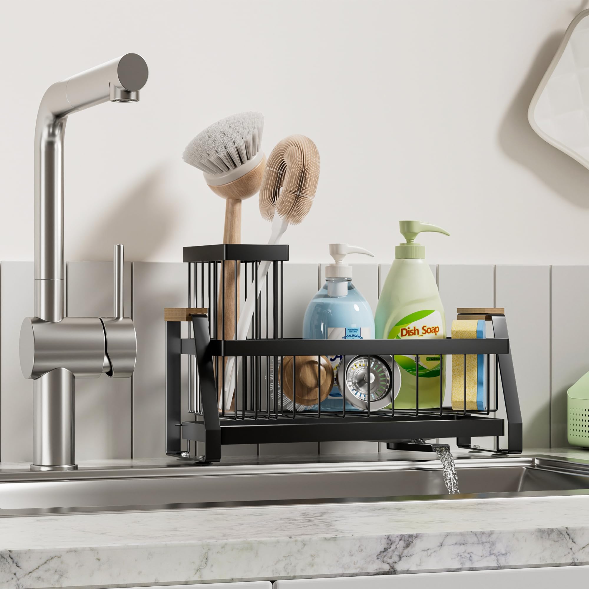 SILUB rust-resistant metal with wooden handle adds durability and style.