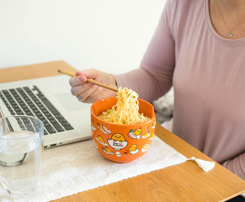 Top-rack dishwasher-safe design simplifies cleanup.