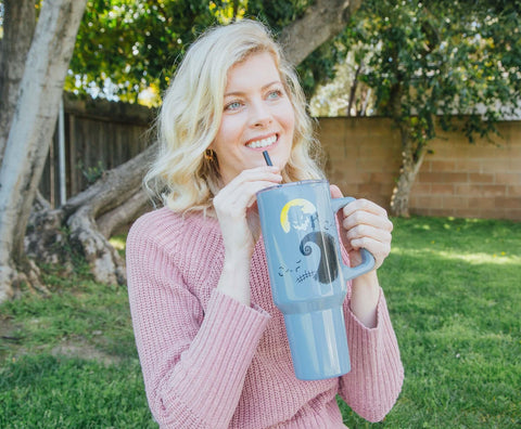 Silver Buffalo 40-ounce tumbler emphasizes generous capacity for long days.