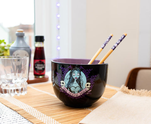 Silver Buffalo included wooden chopsticks fit neatly into the bowl notch.