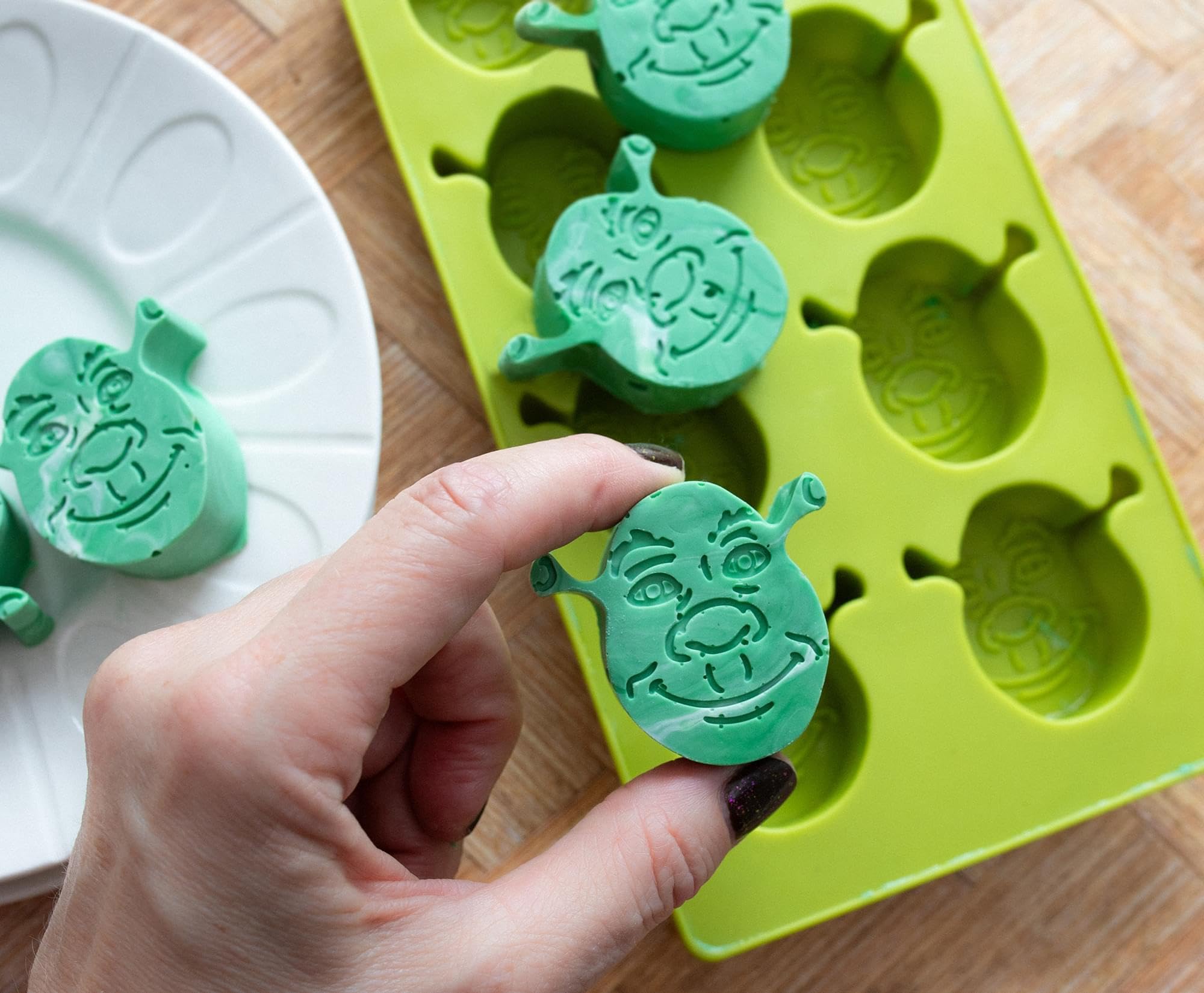 Perfect gift for fans and family dinners with Shrek charm.