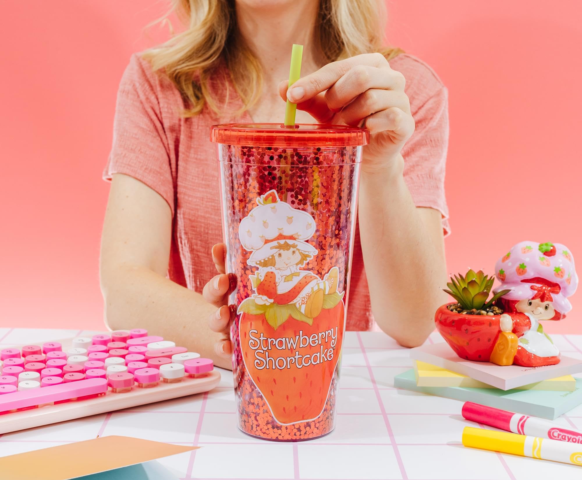 Silver Buffalo Strawberry Shortcake Confetti Cup lid and straw, perfect for everyday use.