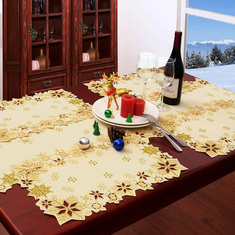 Simhomsen non-slip table runner stays in place during meals.