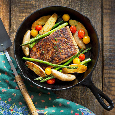 Simple Chef Cast Iron Skillet pre-seasoned and ready to use straight out of the box