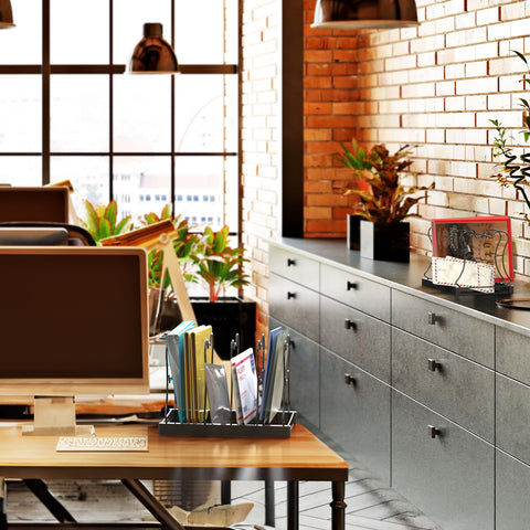 Simple Houseware classic black coating complements any kitchen style.