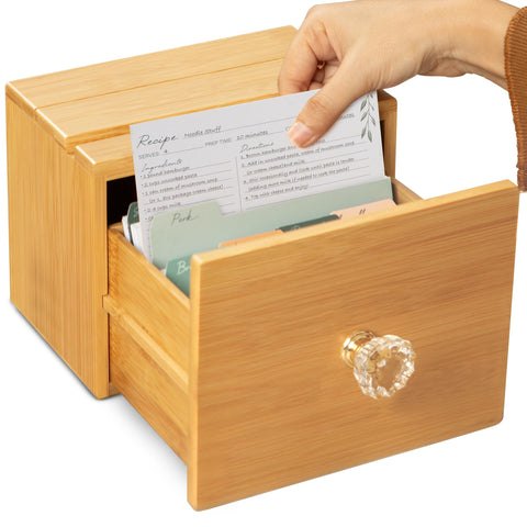 Simply Daisy gift-ready recipe box for holidays and housewarmings