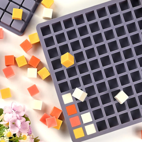 Oven and microwave safe SIQINZONGWA square mold for versatile baking.