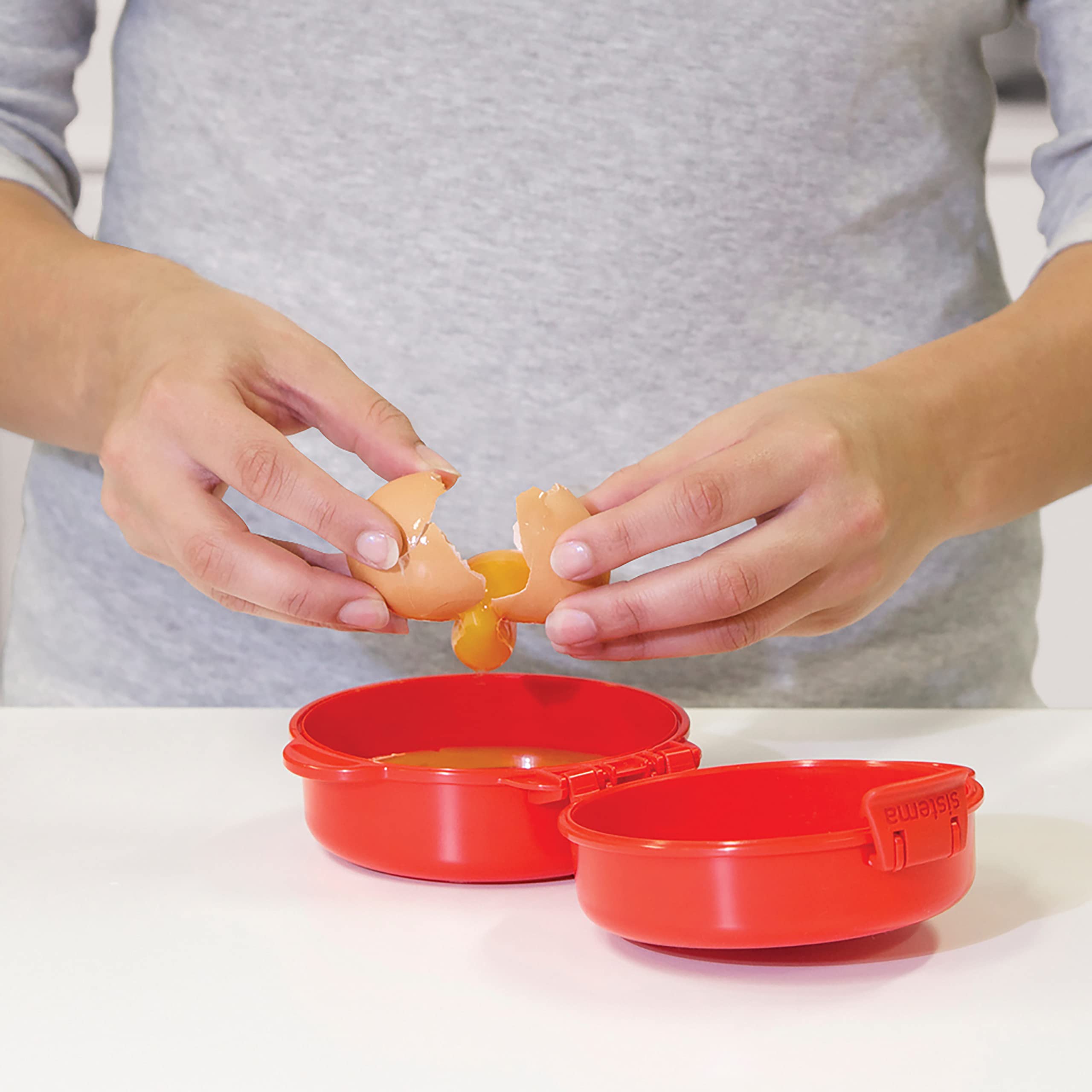 Sistema Easy Eggs made in New Zealand badge emphasizes design origin