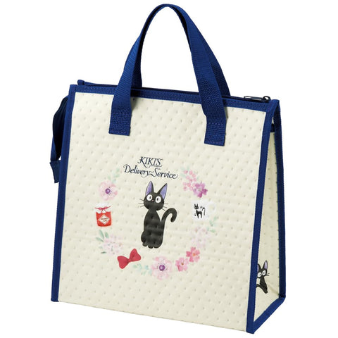 Skater FBC1-A lunch bag insulated lining helps keep cold items fresh during commutes