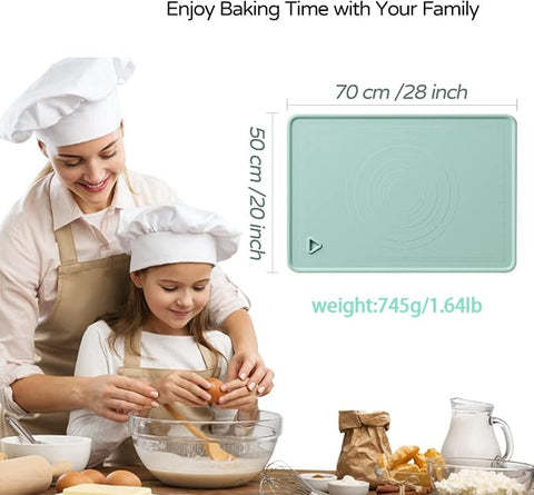 SKEAP dishwasher-safe baking mat demonstrates easy cleaning after baking
