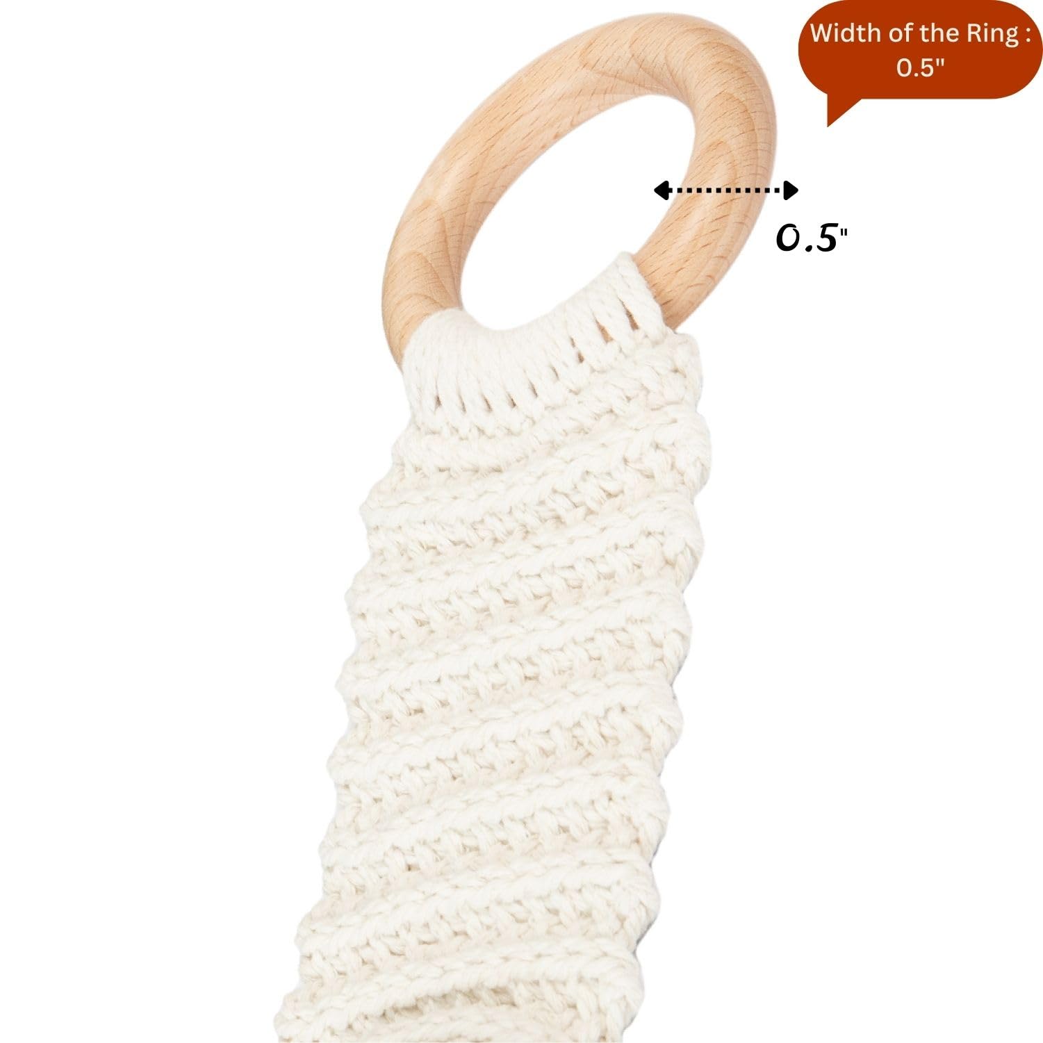 SKILLEDSLICING macrame towel holder with beech rings highlights sturdy ends for secure towels.