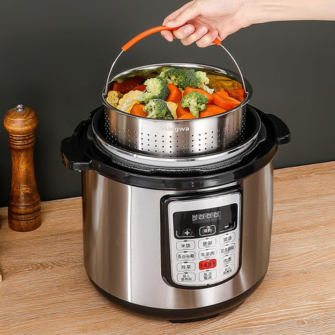Skingwa stainless steel steamer basket for durable, everyday use.