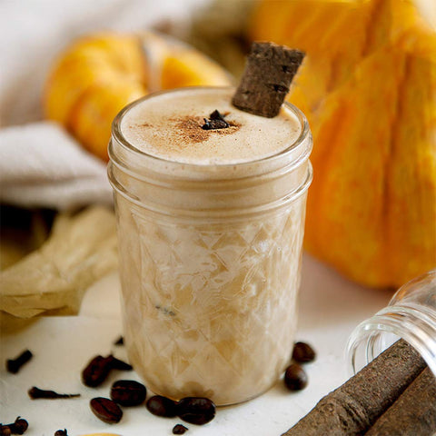 SKOCHE 8oz jar with airtight lid to keep freshness.