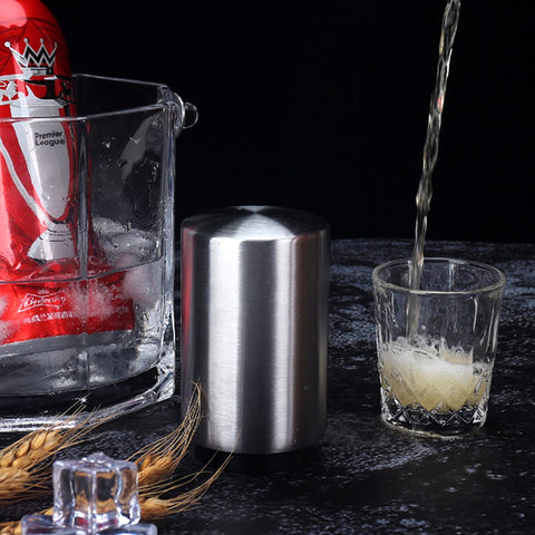 SmaringRobot bottle-opening-tool provides an easy-to-use experience for quick beverages.