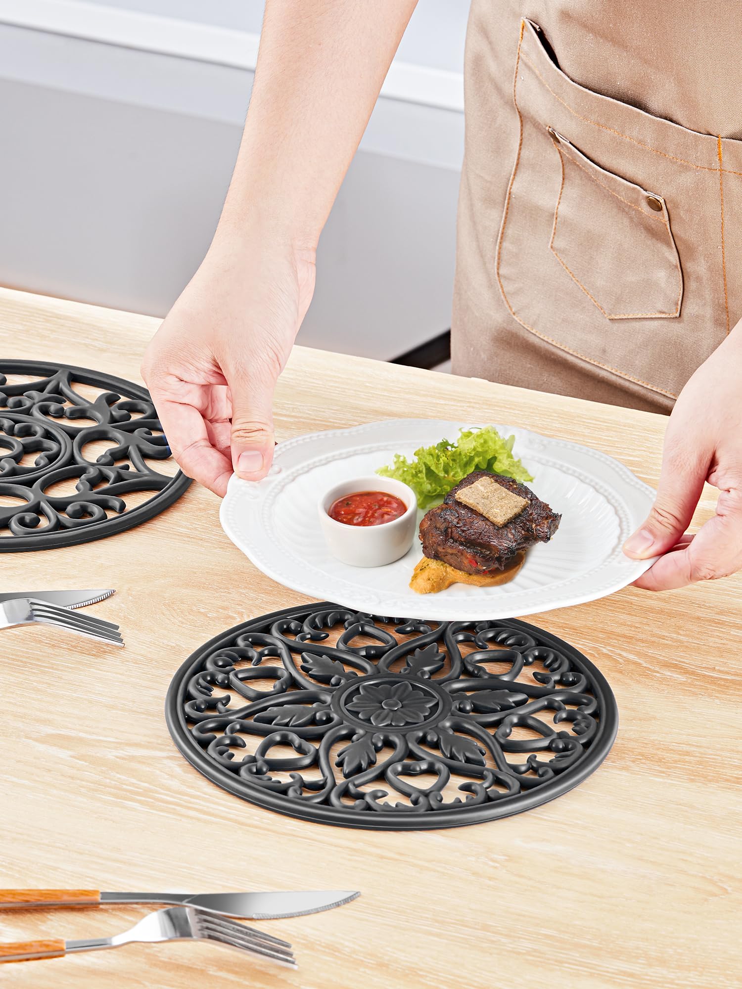 SMARTAKE patterned trivet mats elevate table setting and protect surfaces