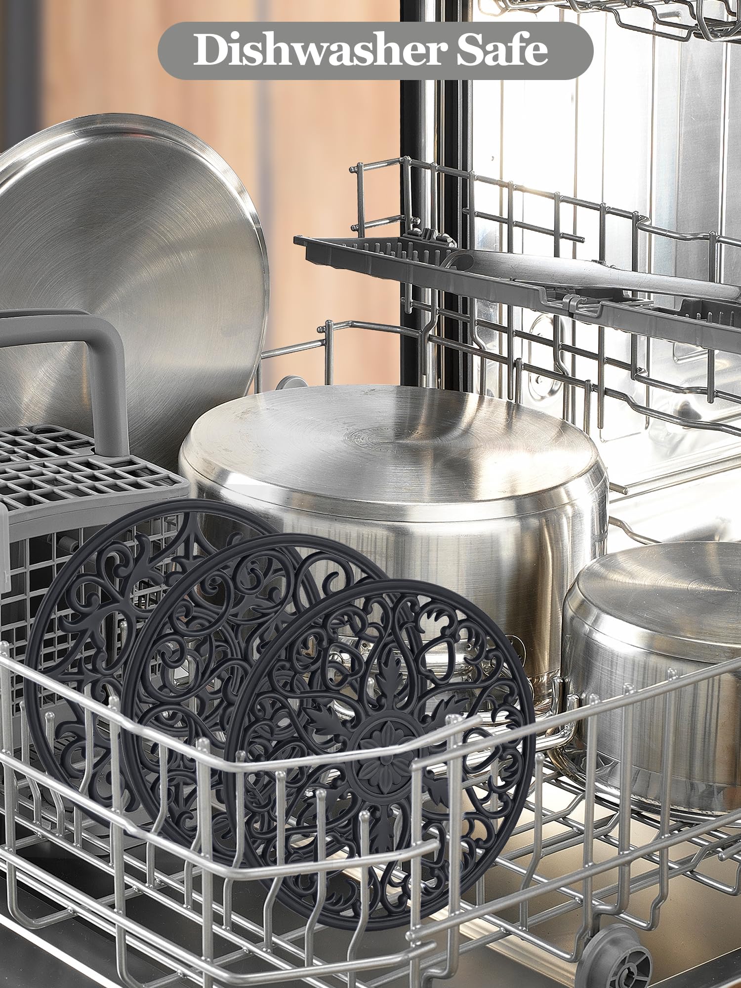 SMARTAKE pot handle protector mat reduces heat transfer to hands