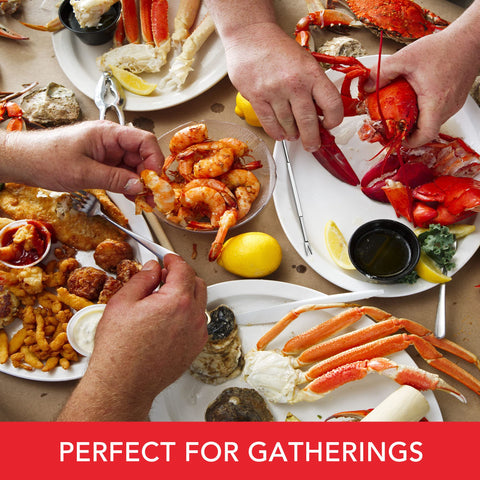 Smedley & York nautical storage box keeps tools organized for any gathering.