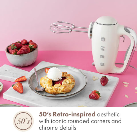 Smeg 50s retro hand mixer LED display for precise speed and timer control