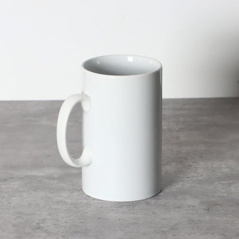 Smilatte mug with sturdy handle, perfect for long desk sessions and at-home time.