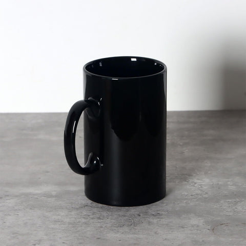 Smilatte microwave-safe mug ideal for reheating beverages.