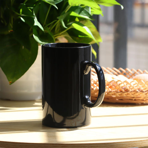 Smilatte oven-safe mug suitable for versatile serving options.