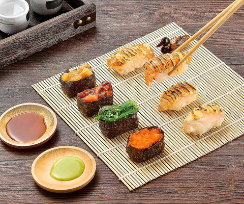 SmileTools spreader helps neat sushi fillings