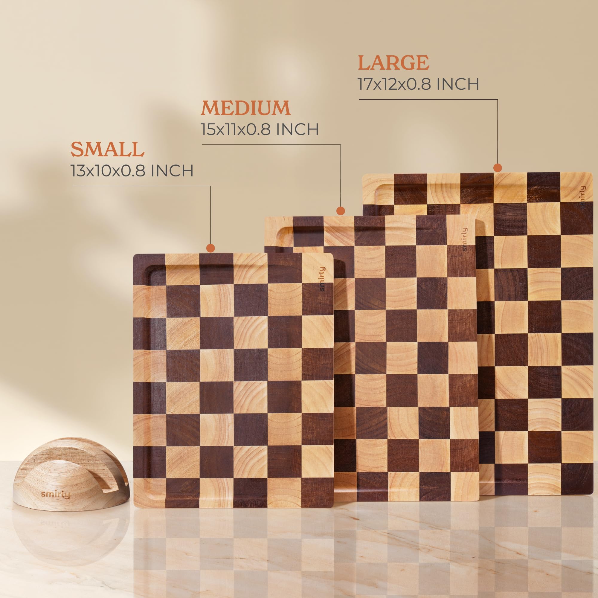 Smirly cutting board with juice grooves catches liquids neatly