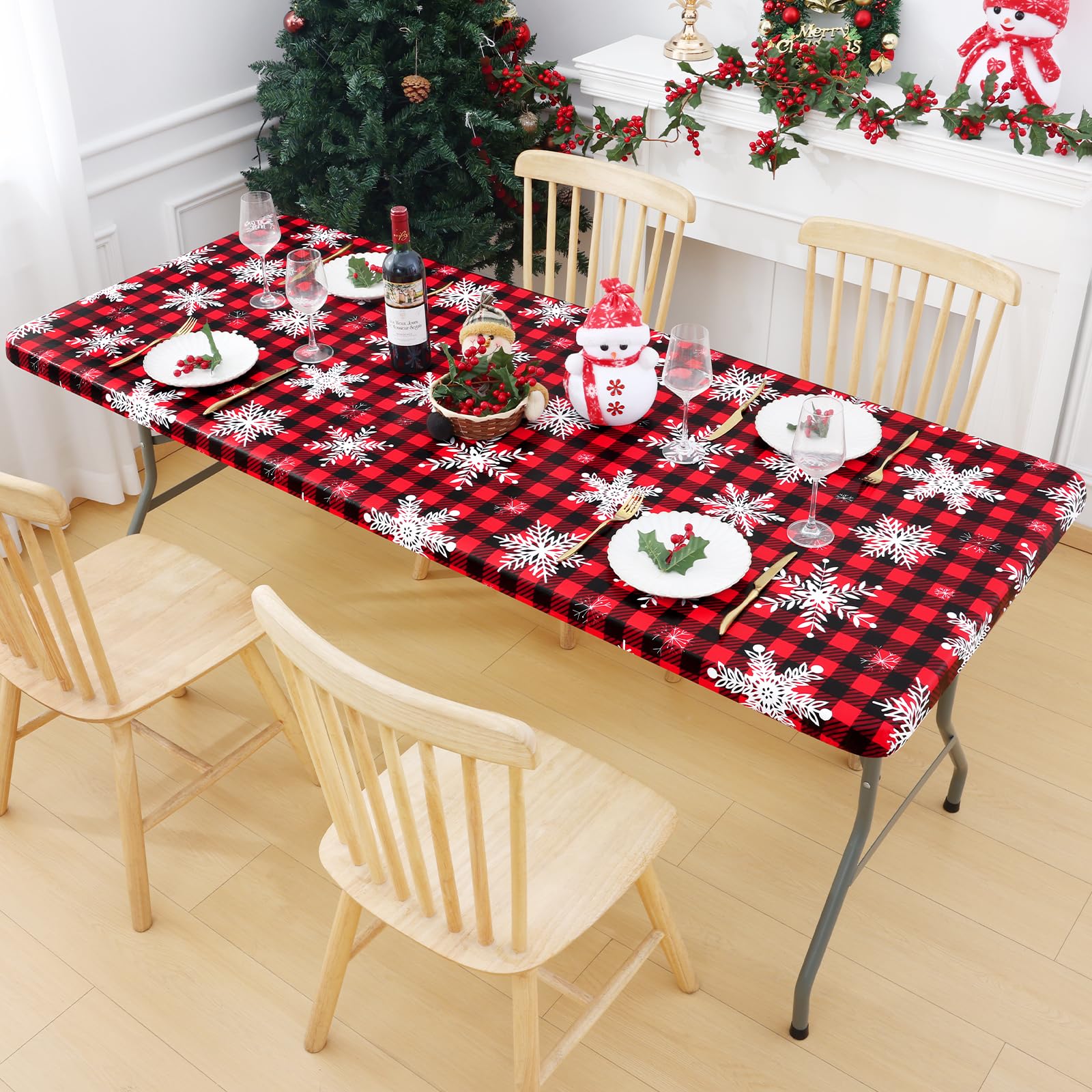 Smiry buffalo plaid tablecloth offers heat protection for hot dishes handled at table.