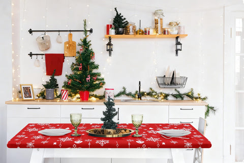 Smiry versatile tablecloth works for picnics, parties, and casual dinners.