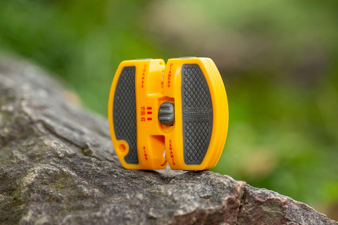 Smith’s 50917 sharpener side view highlights portable pocket-ready design.