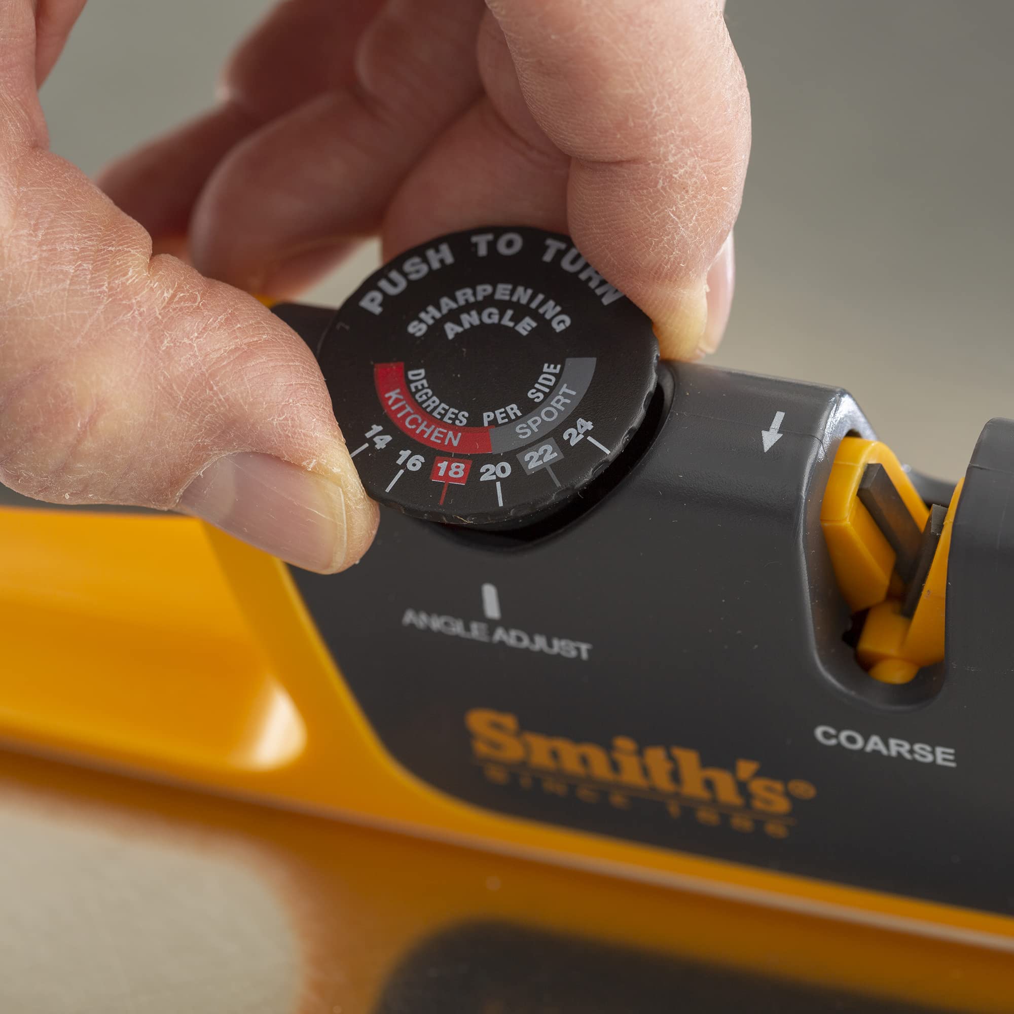 Smith’s packaging shot highlights portable design for travel