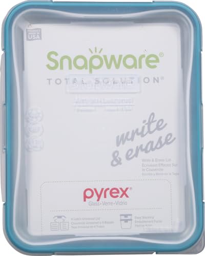 Snapware airtight snap-lock lid demonstrating leak-proof storage for meals.