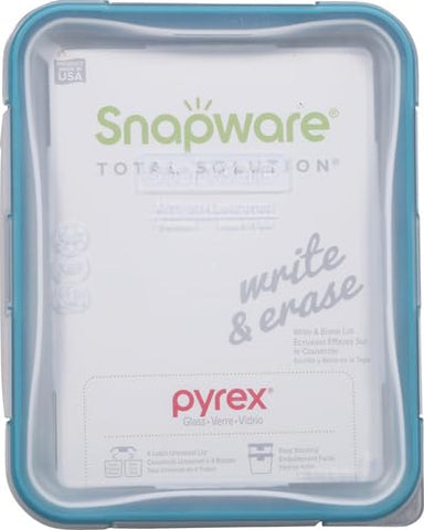 Snapware airtight snap-lock lid demonstrating leak-proof storage for meals.