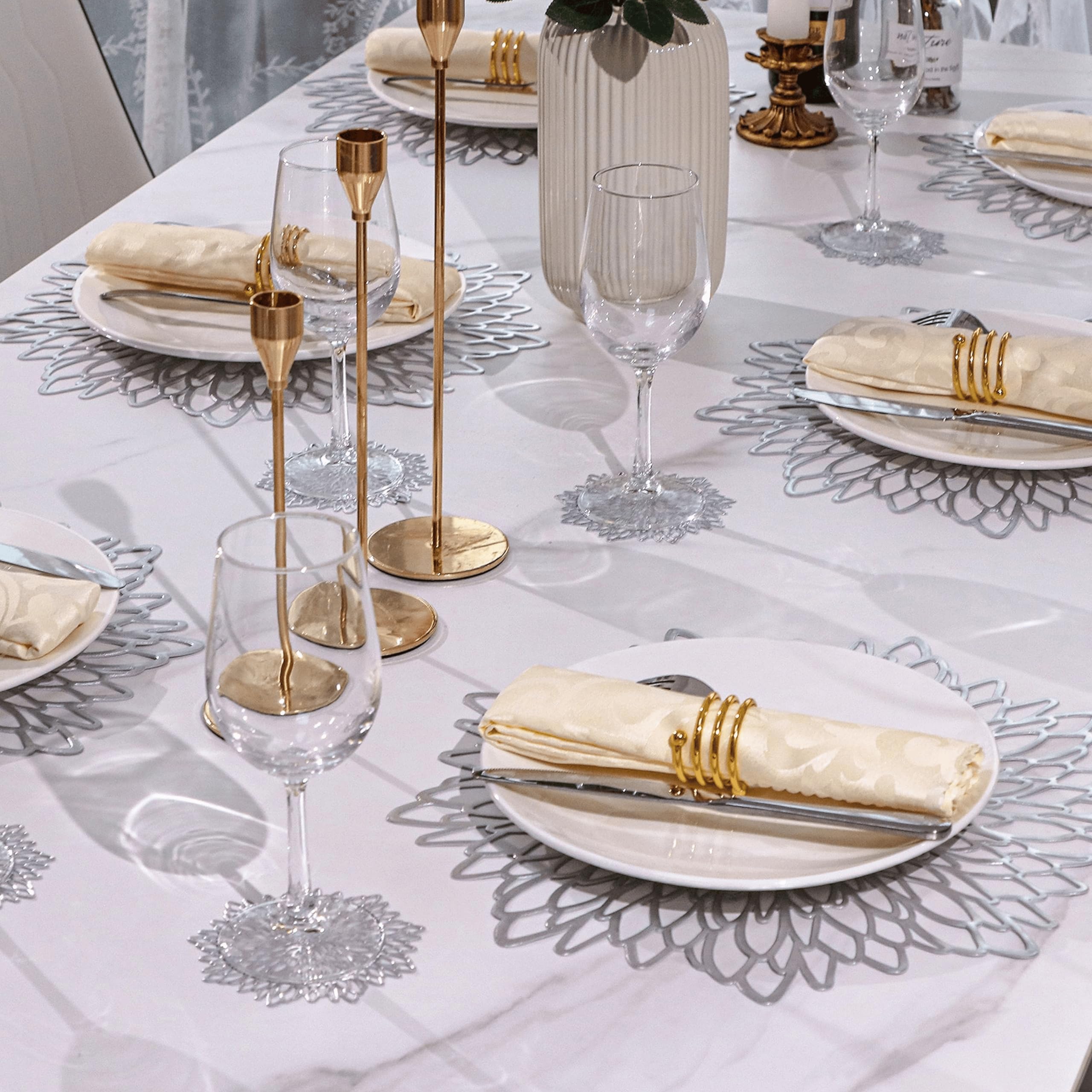 Snowkingdom durable vinyl placemats easy to wipe clean