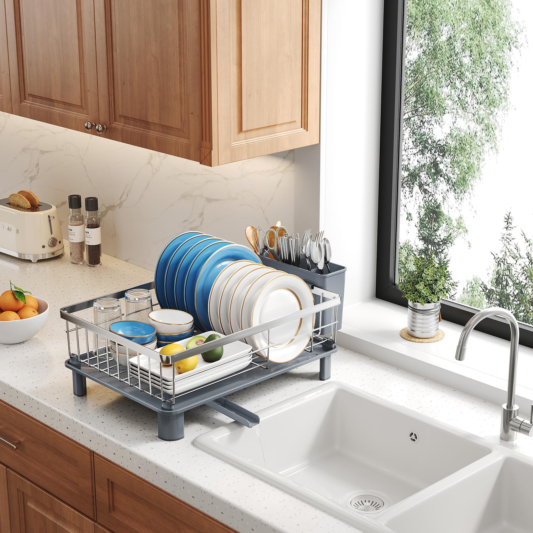 SNTD dish drying rack with drainboard keeps counters dry