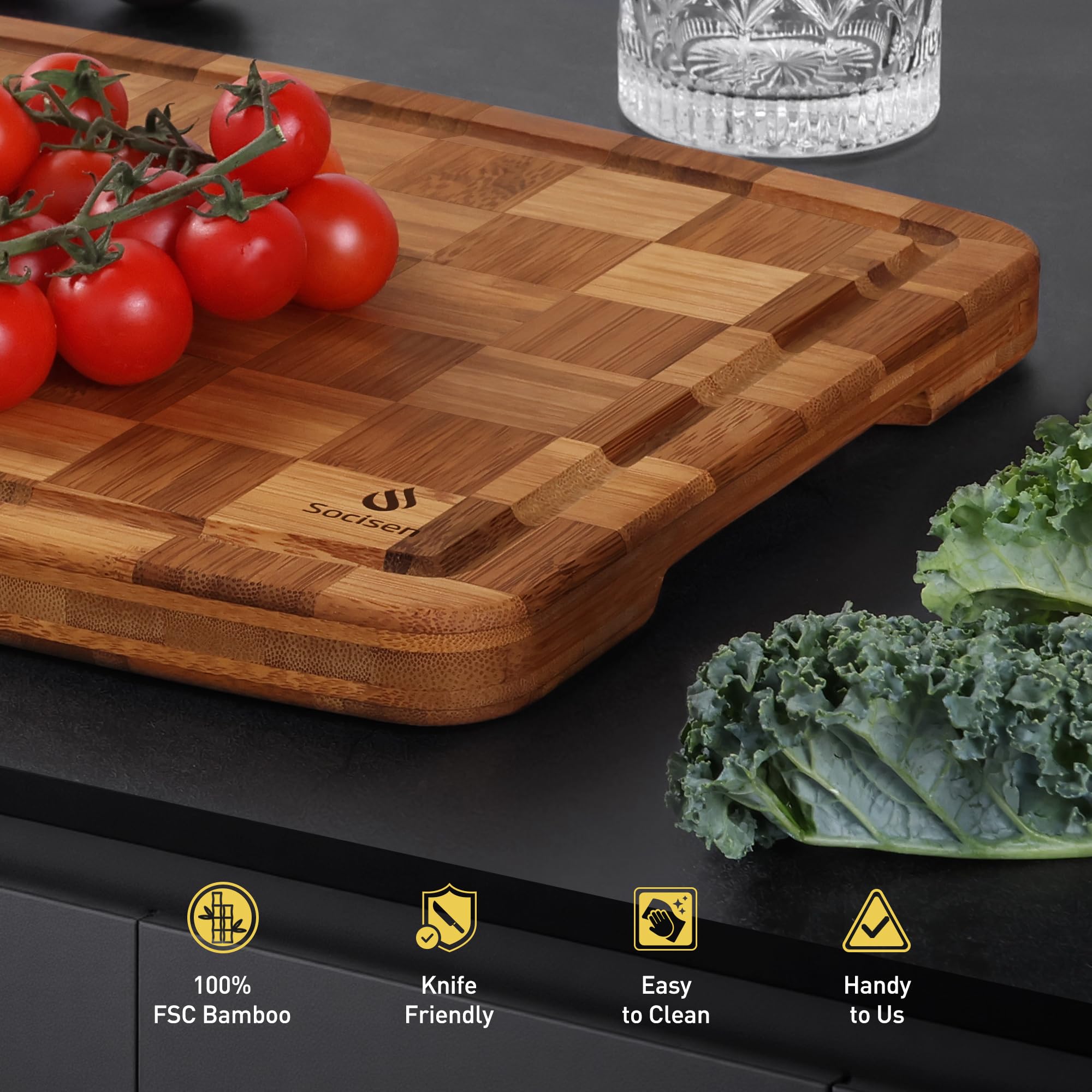 Socisen bamboo cutting board finished with food-grade oil to protect wood and knives.