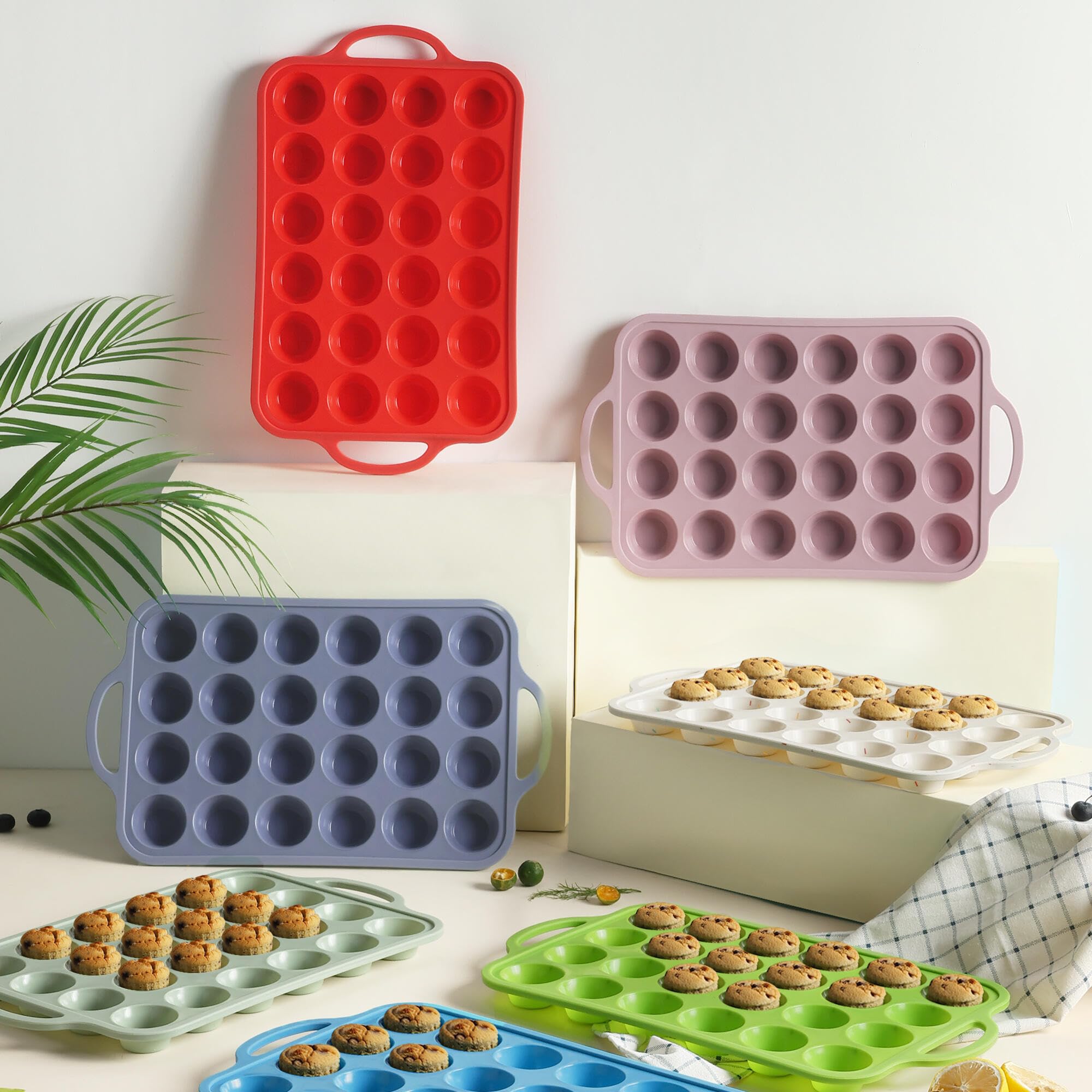 Socisen dishwasher-safe muffin pan for easy cleanup