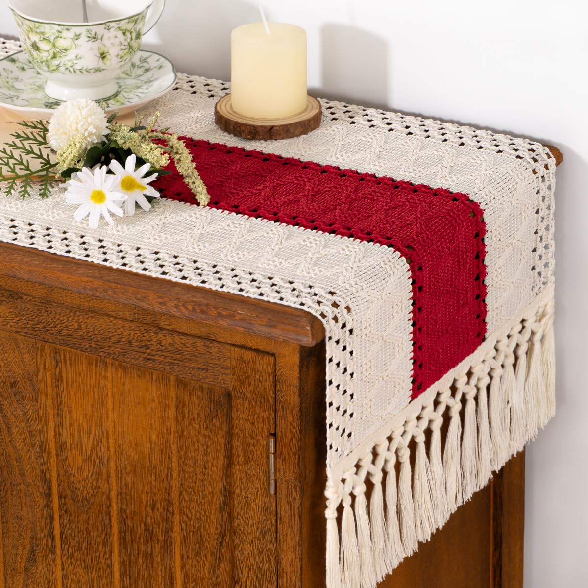 Socomi cotton linen table runner close-up shows textured macrame edges.